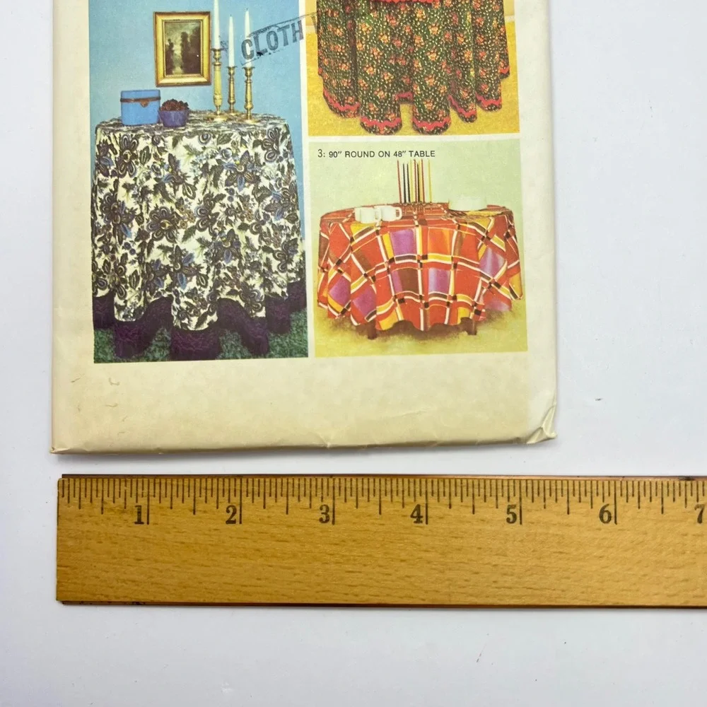 Simplicity 5474 Round Tablecloth and Napkins Sewing Pattern Vintage 1973‎ Uncut